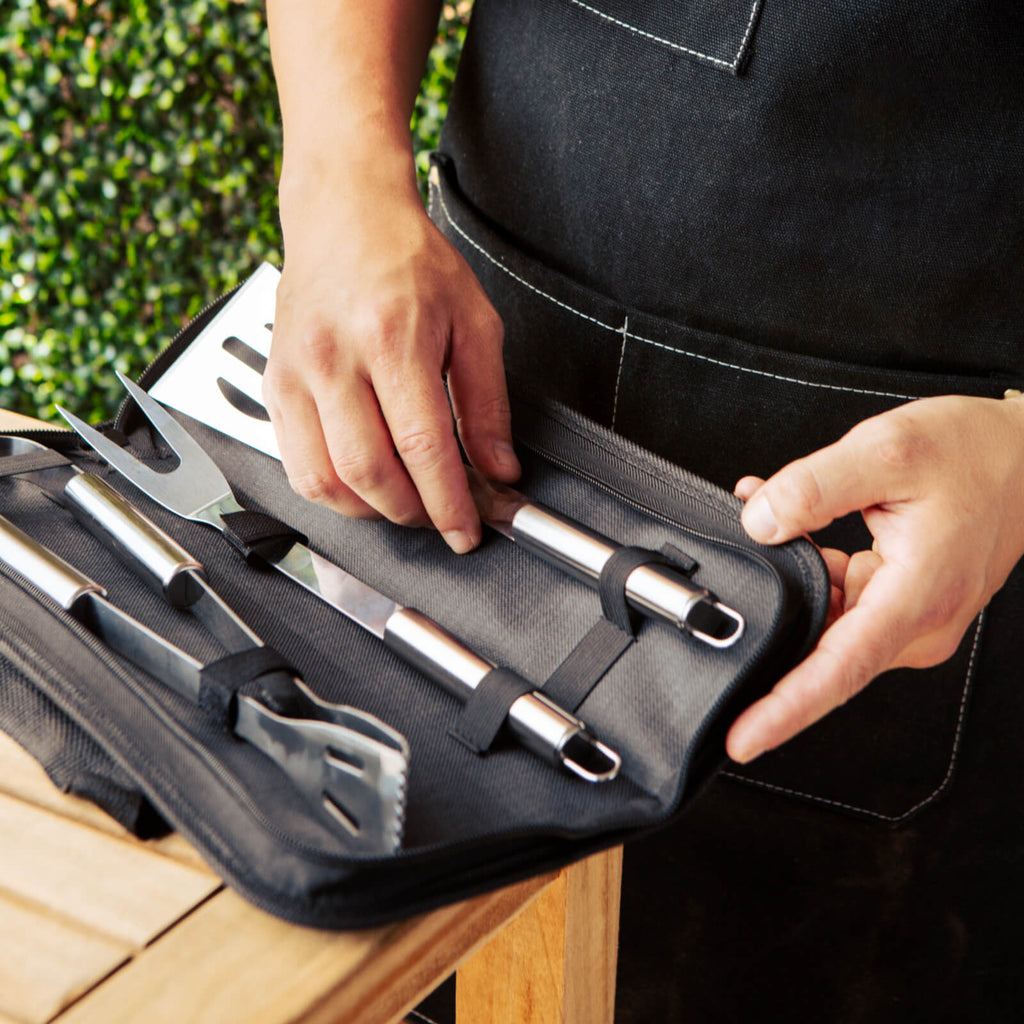 Pendleton® Whisky Deluxe BBQ Grill Kit